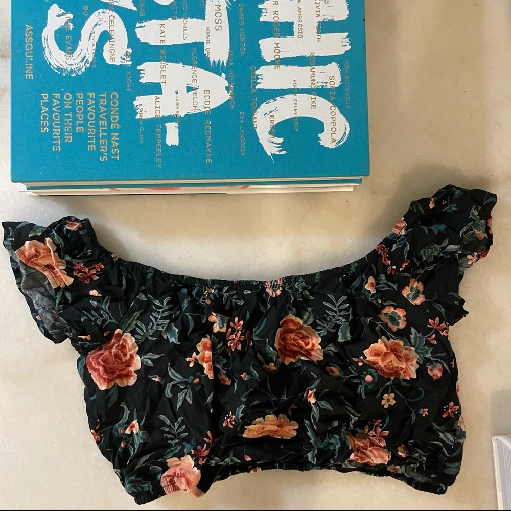 NWOT Forever 21 Crop Top